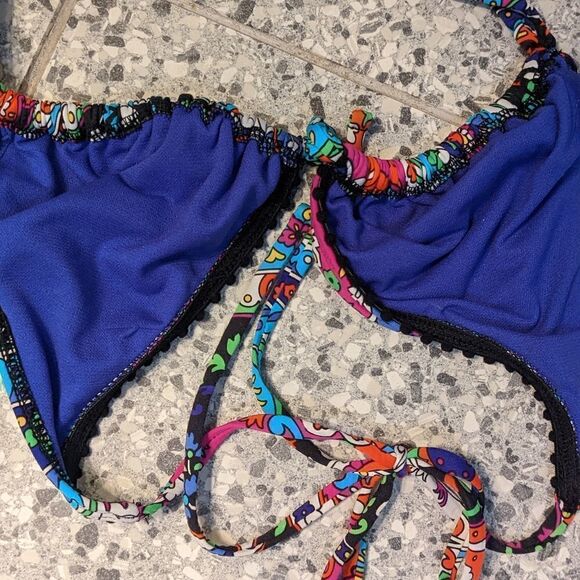 Kenneth Cole Reaction Colorful Halter String Bikini w/Black Bottoms Size M - Picture 11 of 14